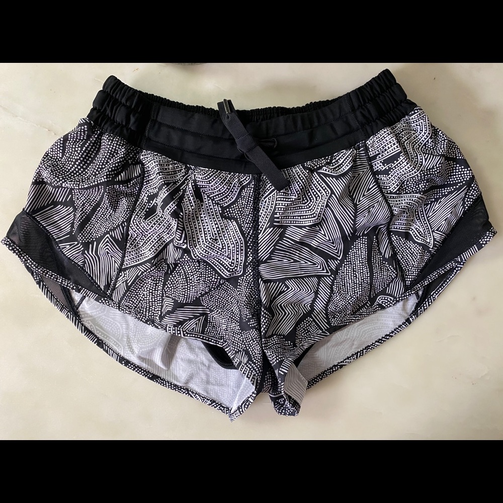 Rare lululemon hottie hot